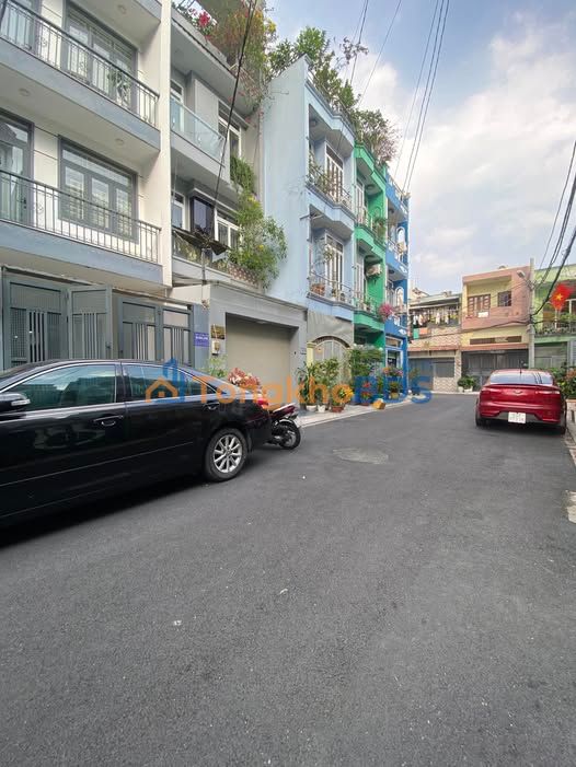Nhà 60m² 3 Tầng Hẻm Oto 5 Tỷ - Sát EON Tân Phú