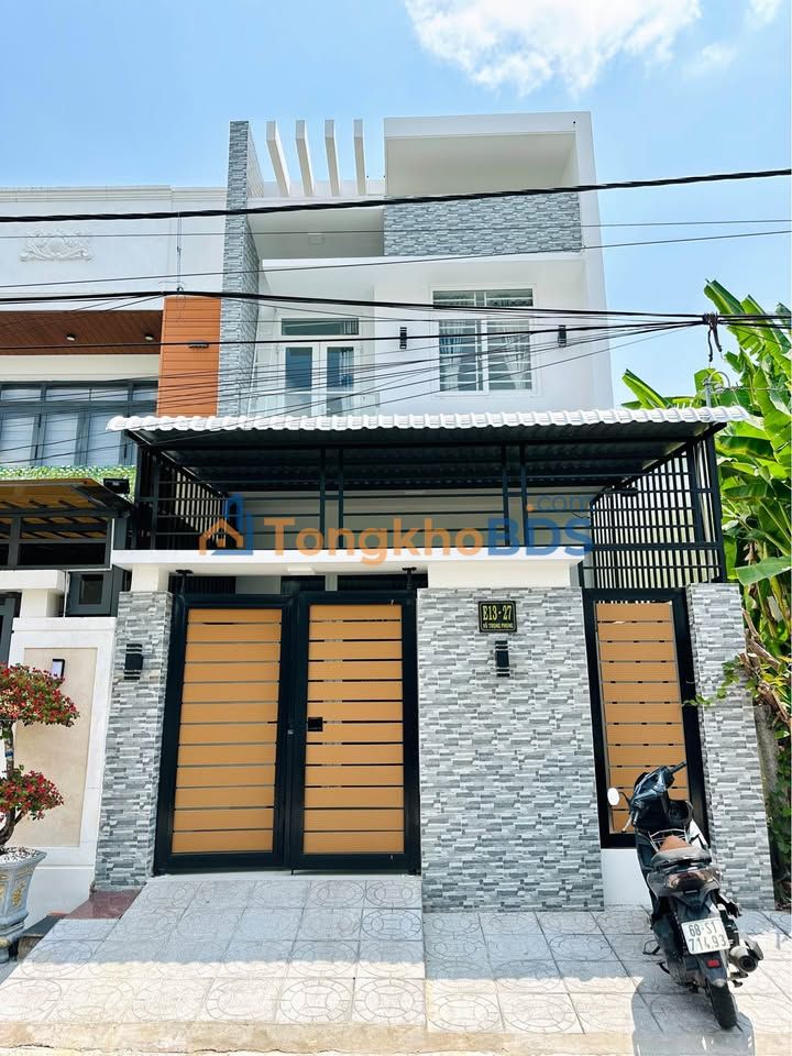 Nhà Mặt Tiền Vũ Trọng Phụng, Châu Đốc - 100m² (3PN) Giá 2.99 Tỷ