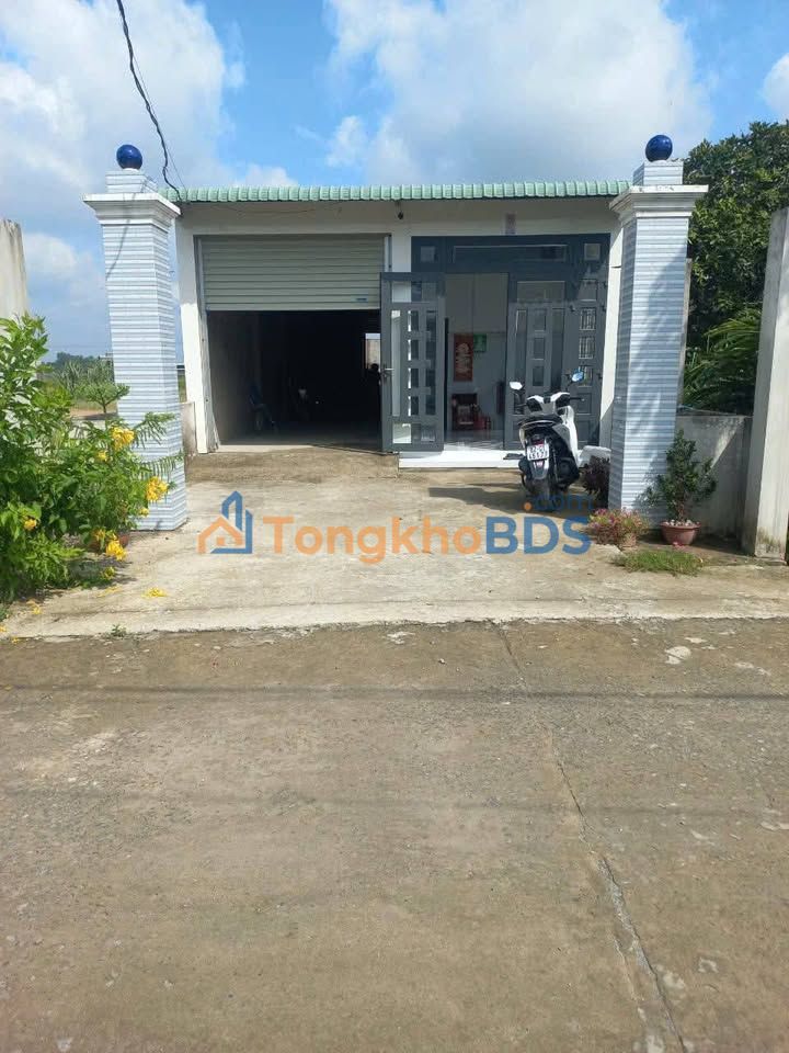 Warehouse Nhị Thành Thủ Thừa 273m² 2 tỷ - Hoạt động ngay