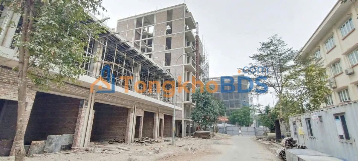 Nhà 3 Tầng Làn 2 Hồ Ngọc Lân, Bắc Ninh - 74m² Giá Tốt