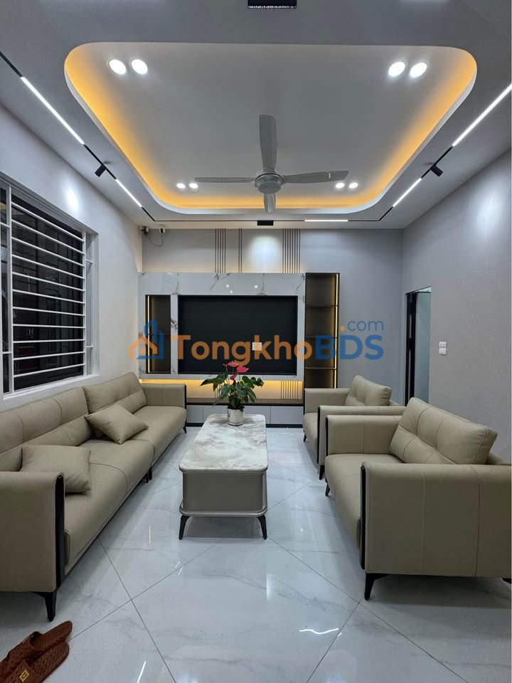 Nhà Lò Đúc 42m² 5 Tầng - Giá 9 Tỷ, Sát Phố Cổ, Kinh Doanh Tốt