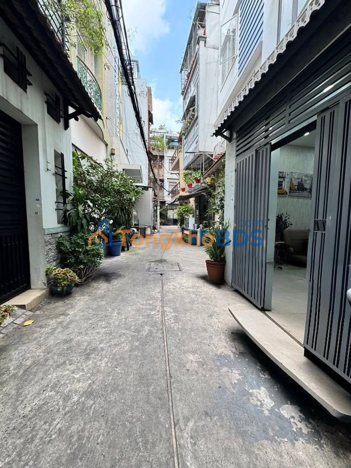 Nhà 4 Tầng Hẻm Xe Hơi Trường Sa, Phú Nhuận - 6 Tỷ - Sẵn Ở Ngay