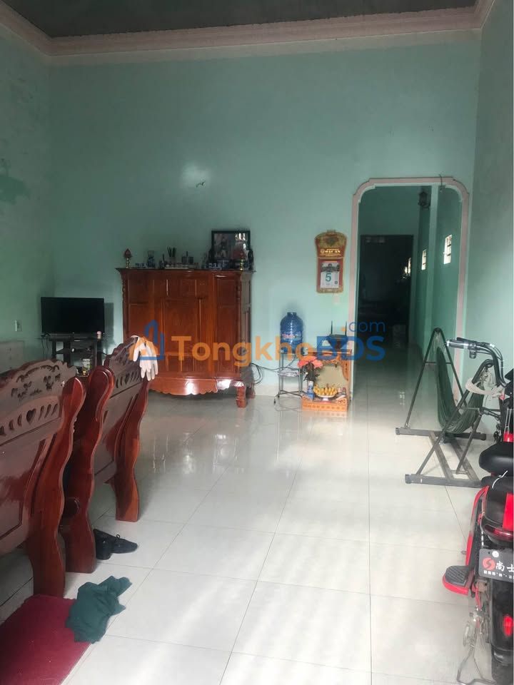 Nhà 100m² Hoàng Sâm, Buôn Ma Thuột - Giá 900 Triệu, Hướng Đông