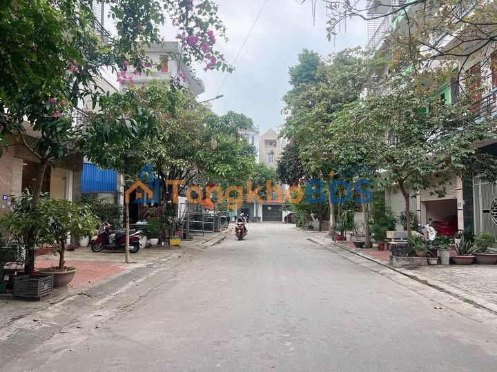 Bán đất đường Nguyễn Khuyến, Bắc Giang 76.5m² - Giá 6 tỷ, Hướng Bắc