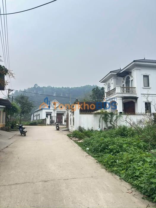 Bán Đất Thổ Cư 200m² Mặt Tiền Rộng Nguyễn Tất Thành - Yên Bình