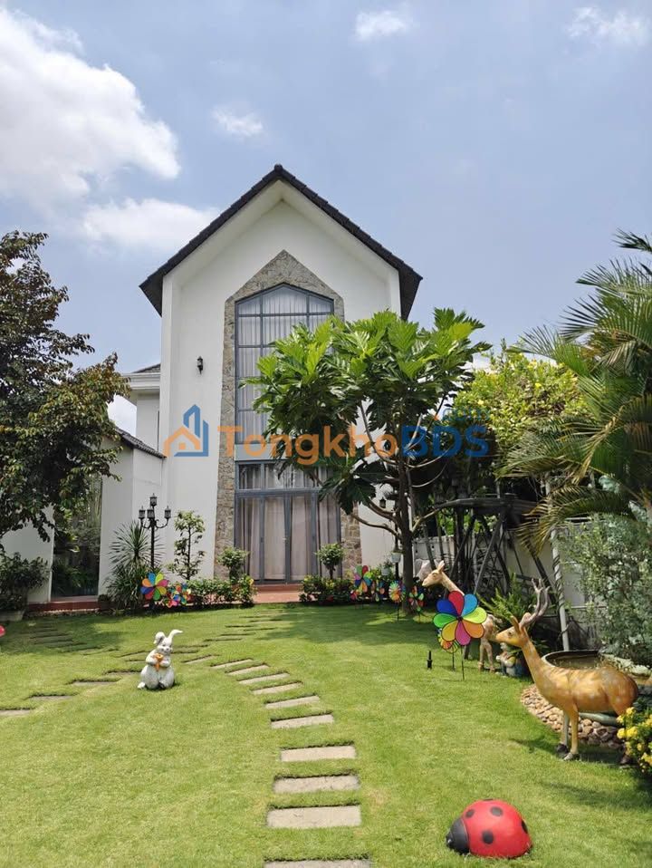 Cho thuê Biệt thự sân vườn 557m² tại Thuận An, Bình Dương - Giá 15 Triệu/Tháng