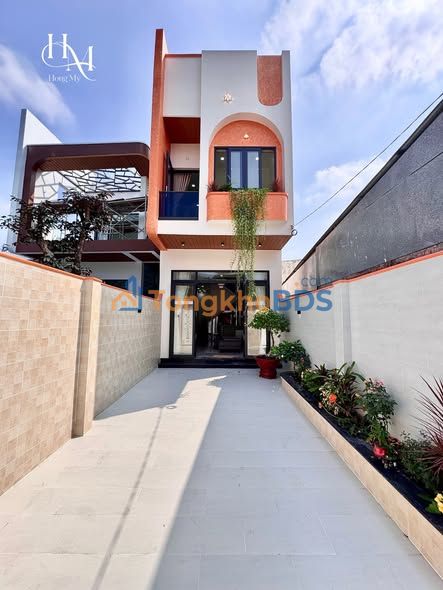 Nhà Phố Mỹ Tho 88m² - 1.9 Tỷ, Xe Hơi Tận Nhà, Full Nội Thất