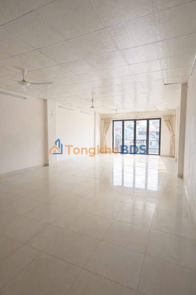 Cho thuê Tòa nhà 6 tầng Mặt tiền Kinh doanh Quế Võ, Bắc Ninh - 600m²