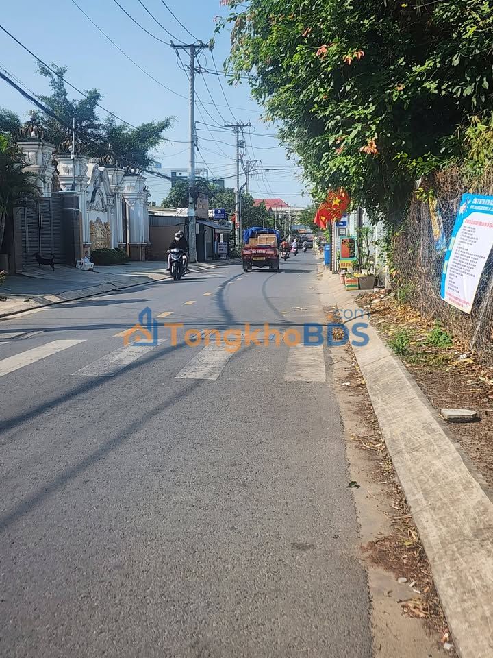 Nhà Mặt Tiền Kinh Doanh Lê Lợi, Hóc Môn - 210m², 8.7 Tỷ, Kinh Doanh Sầm Uất