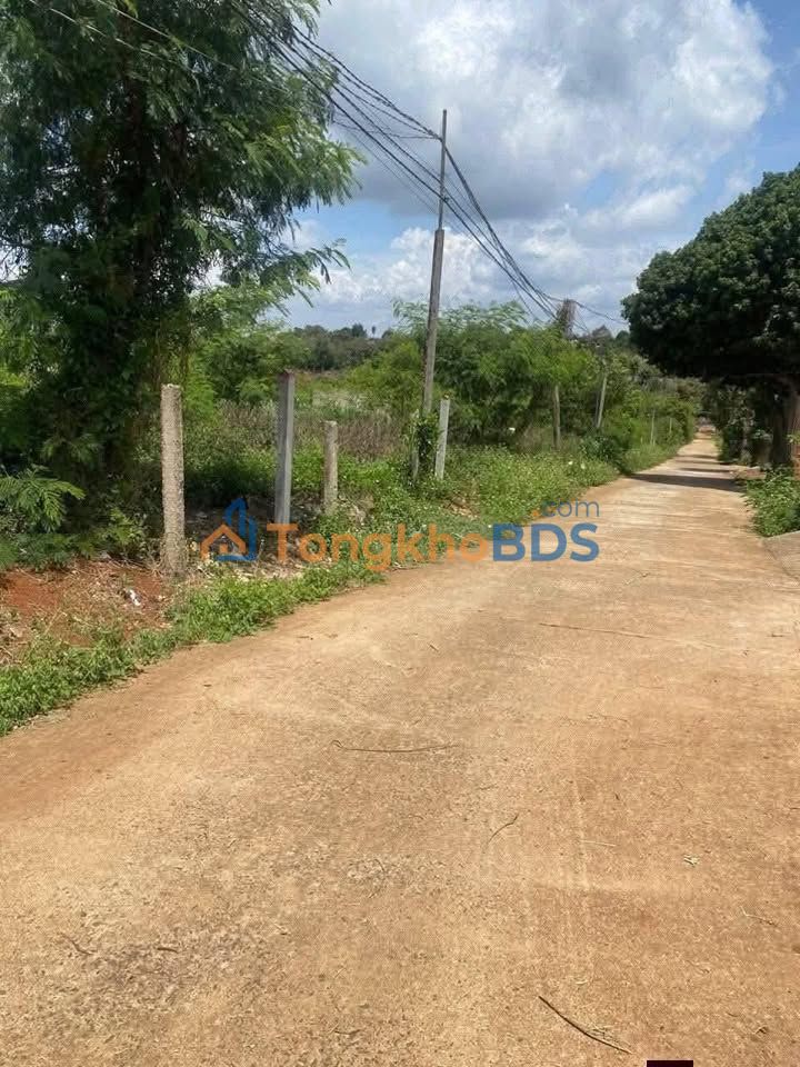 Bán đất góc 2 mặt tiền Buôn Hồ 182m² - Giá 1.35 tỷ, gần QL14