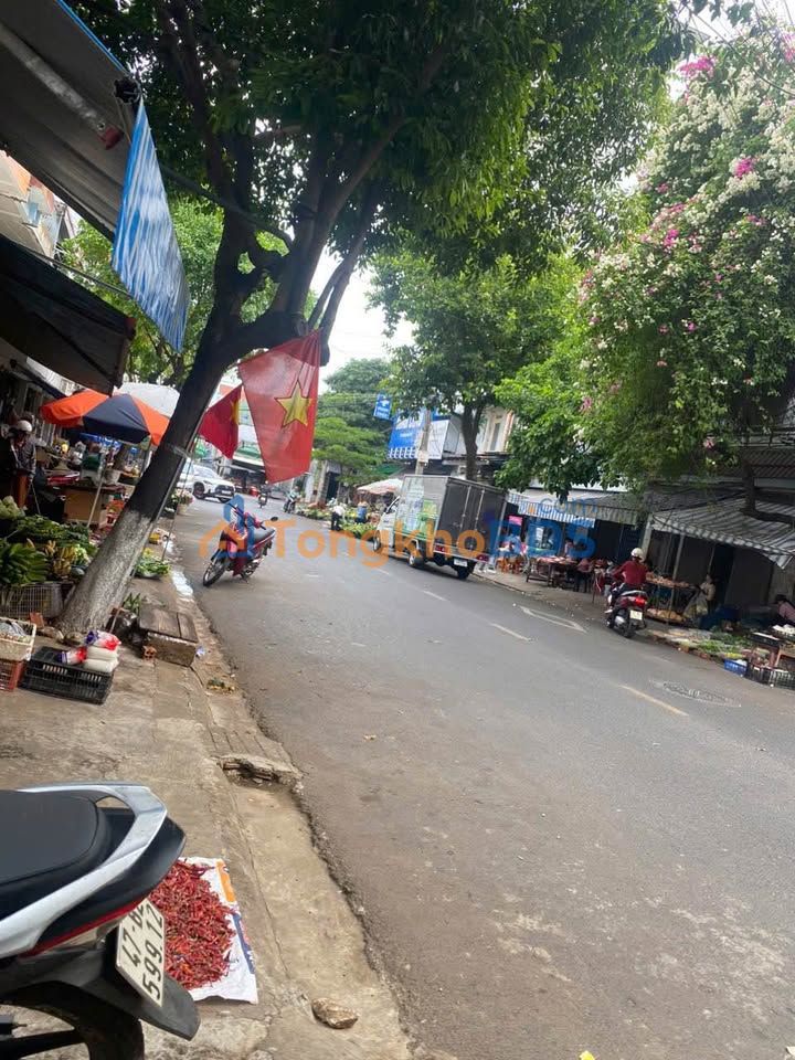 Nhà 134m² Ngô Mây, Buôn Ma Thuột - Ngay Chợ, Sổ Hồng Thổ Cư