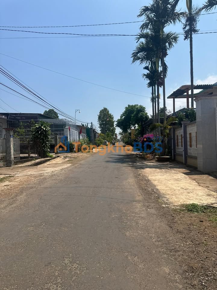 Nhà Mặt Tiền Quảng Phú Cư M'gar 240m² - Giá 3.5 Tỷ, Sẵn Sổ