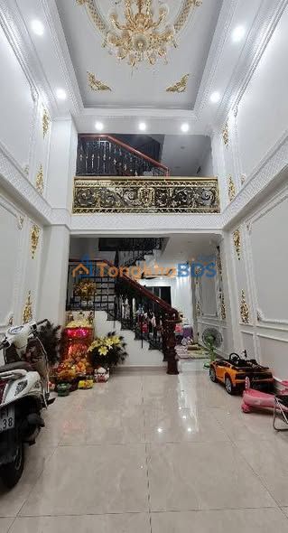 Nhà Phố Mặt Tiền 8m Q6 - 6 Tầng - 66m² - Sẵn Sàng Kinh Doanh