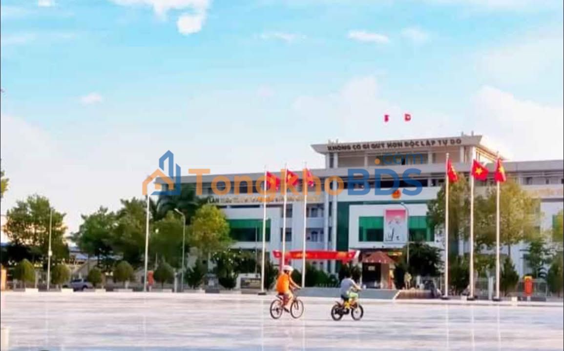 Đất Mặt Tiền Dĩ An 125m² - Kinh Doanh Đắc Lợi, Sổ Hồng Sẵn