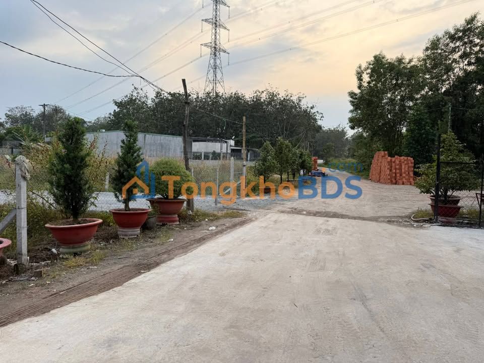 Đất Nền Bến Cát 150m² - Sổ Đỏ Vuông Vắn, Ngay DT748