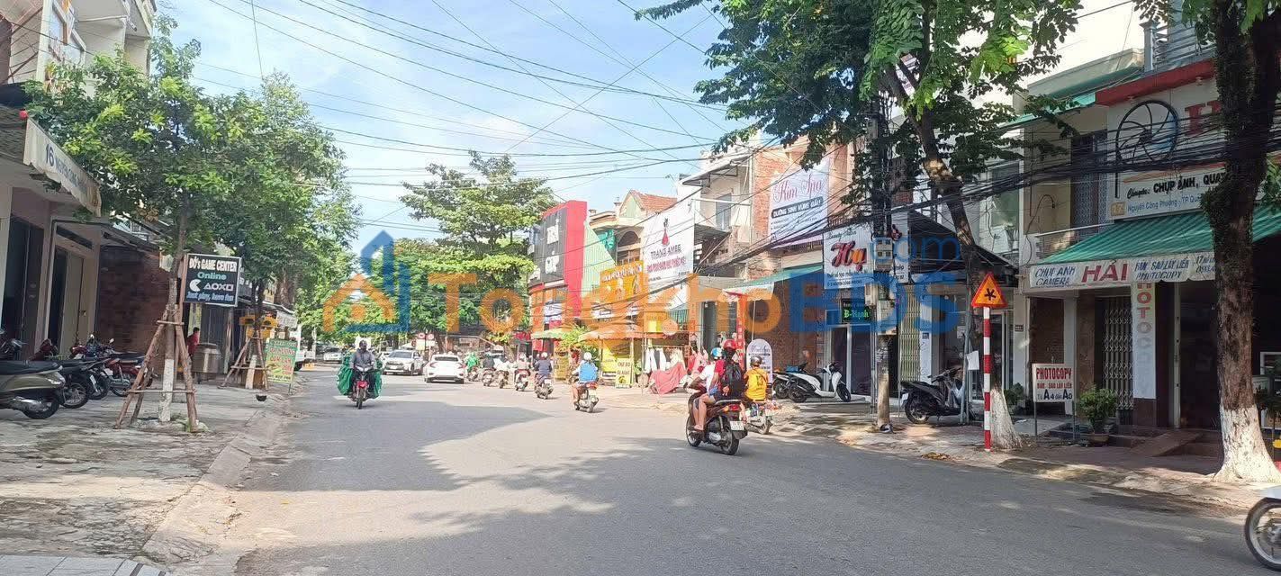 Nhà Mặt Tiền Nguyễn Công Phượng, Tư Nghĩa - 120m² Kinh Doanh Đắc Lợi