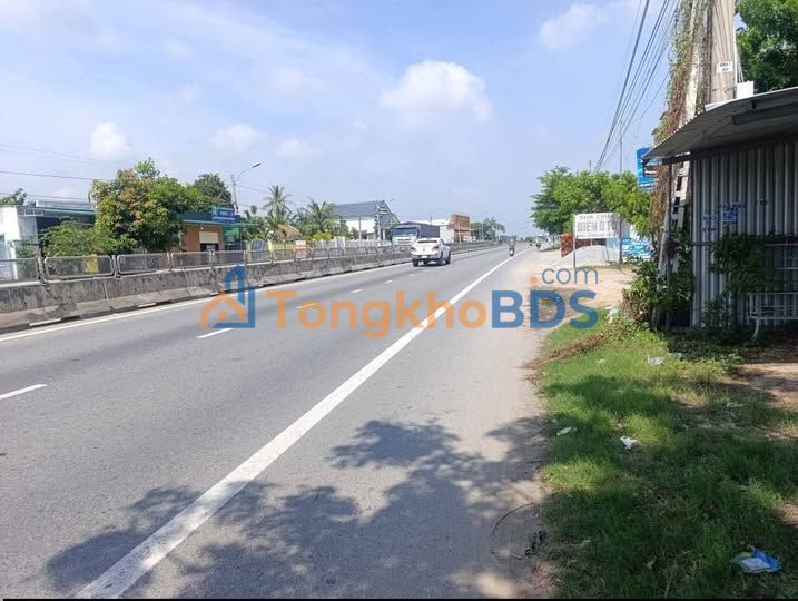 Bán Đất Tặng Nhà Mặt Tiền QL1A, Ninh Thuận - 420m² Hướng Nam, Giá 3.15 Tỷ