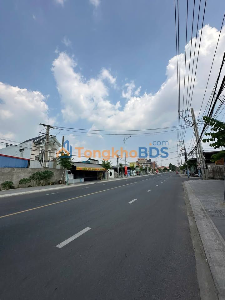 Nhà mặt tiền Nguyễn Thị Tươi Dĩ An 150m² - Mặt tiền kinh doanh