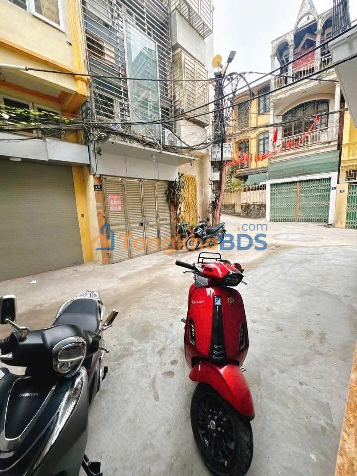 Nhà Lô Góc 3 Thoáng Trần Duy Hưng, 65m² x 6 Tầng, 10 P. Khép Kín, 24.5 Tỷ