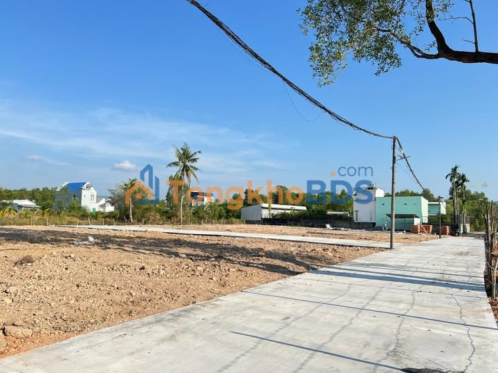 Đất nền 115m² Dương Tơ, Phú Quốc - Sổ đỏ 100% đất ở, kinh doanh tốt