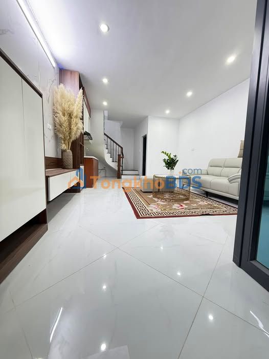 Nhà đẹp 30m² 2 tầng, Ngõ 3m Vĩnh Hưng, Hoàng Mai - Giá 3.x Tỷ