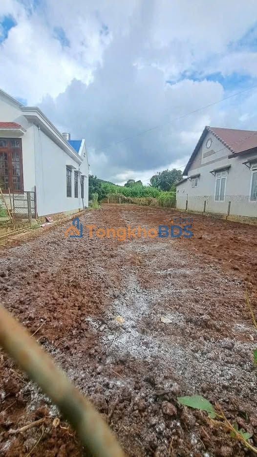 Bán Đất 350m² Đức Trọng, Lâm Đồng - Sổ Hồng Thổ Cư, Giá 2.8 Tỷ