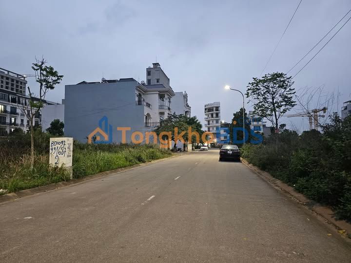 Đất nền 90m² Lạng Giang - View thoáng, hướng Đông Bắc, giá tốt trên 8 tỷ