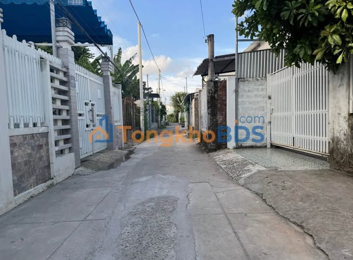 Bán Đất Trà Vinh 100m² - Hẻm Ô tô, Sổ Đỏ Rõ Ràng, Giá 680 Triệu