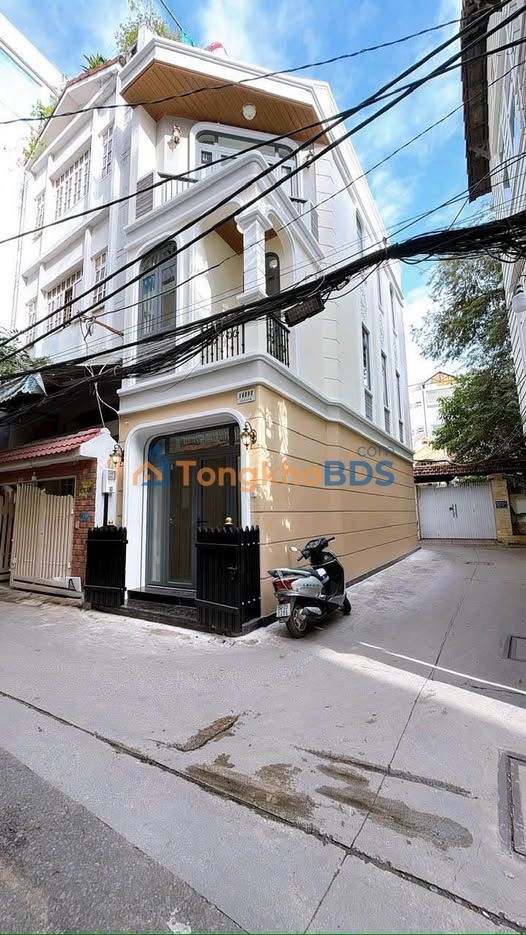 Bán Nhà Góc 3 Mặt Thoáng, Hẻm Xe Hơi Quận 4 - 8.9 Tỷ