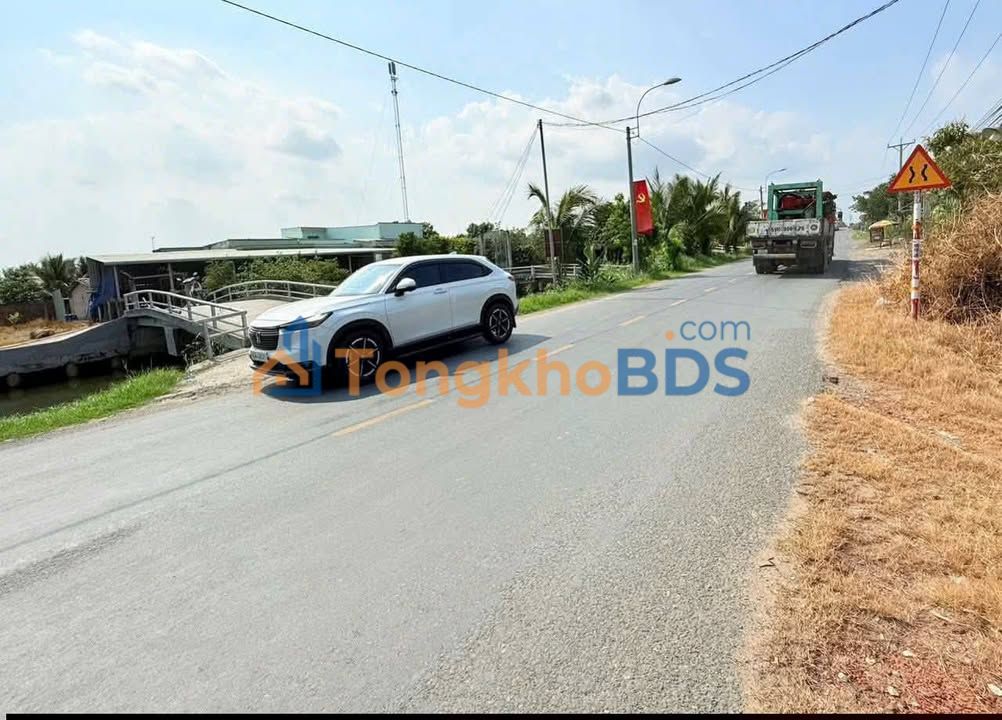 Đất Mặt Tiền Kênh TL816 Bến Lức 280m² - Giá 2.65 Tỷ TL