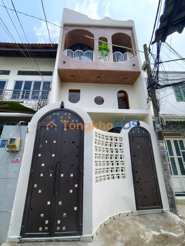 Nhà Xây Mới Hẻm Xe Hơi Phạm Văn Gò Vấp 42.5m², 3PN - Giá 5.35 Tỷ