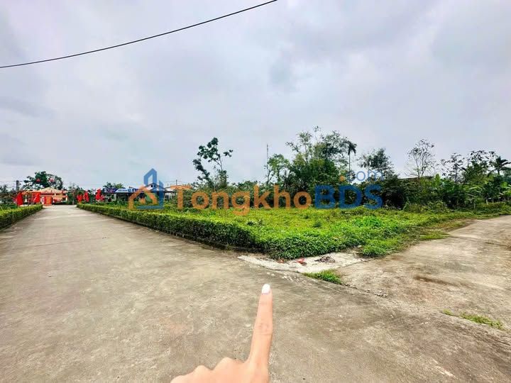 Đất 3 Mặt Tiền Rộng 285.8m² Thôn Tân Đình, Hà Tĩnh - Giá 2.45 Tỷ