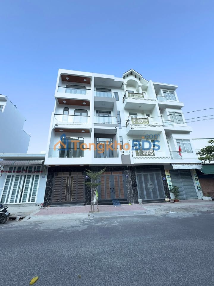 Nhà 4 Tầng 2 Mặt Tiền Ngô Văn Sở - Gần Biển Hòn Chồng 48m² - 6.5 Tỷ