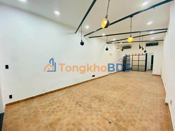 Nhà HXH Hai Bà Trưng Q3 - 100m² - Thích hợp Spa, VP, KD Online