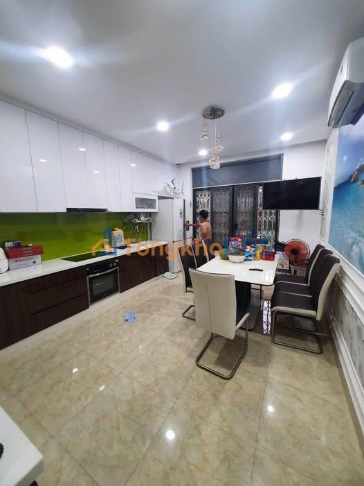 Bán nhà 80m² Trần Xuân Soạn, Q7 - Full Nội Thất Xịn, Oto Vào Nhà