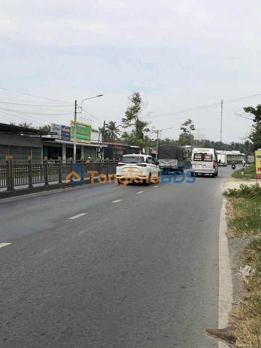 Đất Mặt Tiền QL60 Mới Bến Tre 333m² - Giá F0 2 Tỷ Thương Lượng