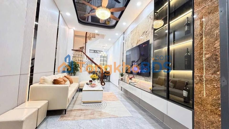 Nhà Riêng Ba Đình 34m² 5 Tầng - Sổ Đỏ Chính Chủ, Giá 9.85 Tỷ