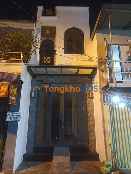 Nhà Mặt Tiền Đoàn Văn Bơ Q4 - Kinh Doanh Đa Ngành, Giảm 500 Triệu Còn 10.5 Tỷ