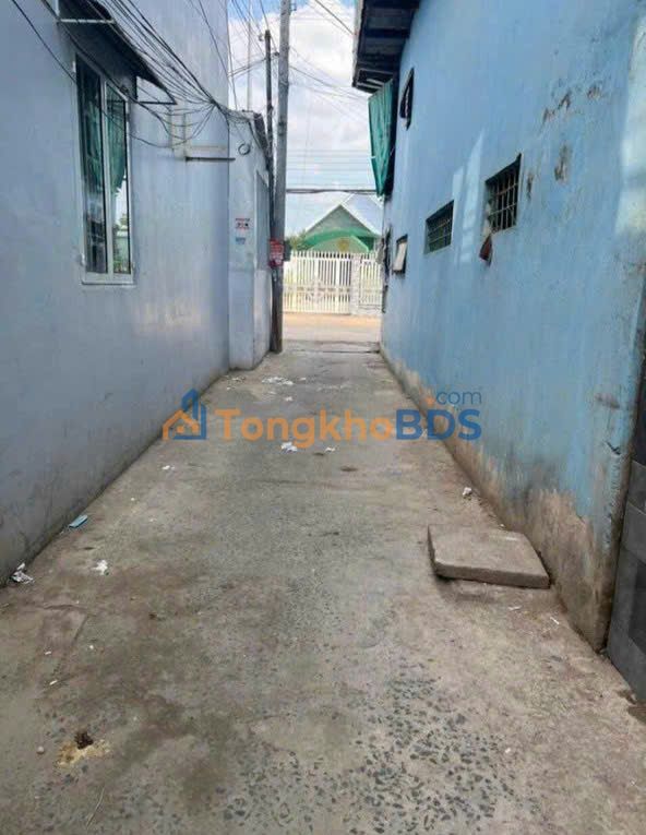 Cho thuê nhà 2 tầng hẻm Dương Diên Nghệ, Long Xuyên - Giá chỉ 3.5 Triệu/tháng