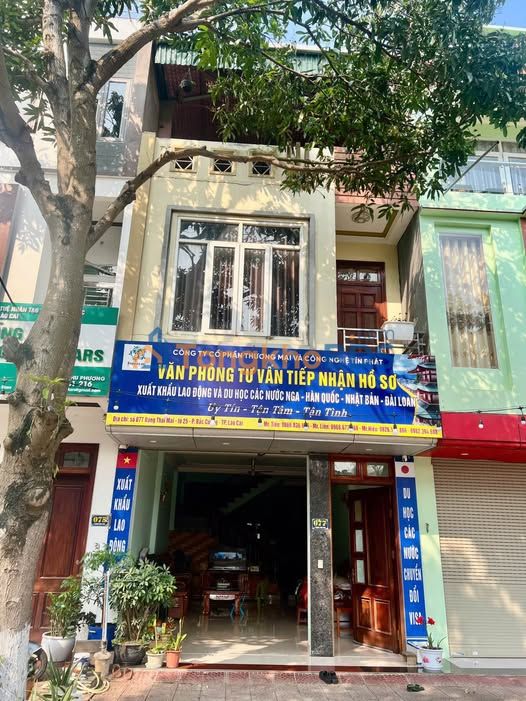 Nhà 108m² Đặng Thai Mai - Sổ Đỏ Chính Chủ, Đối Diện Công Viên