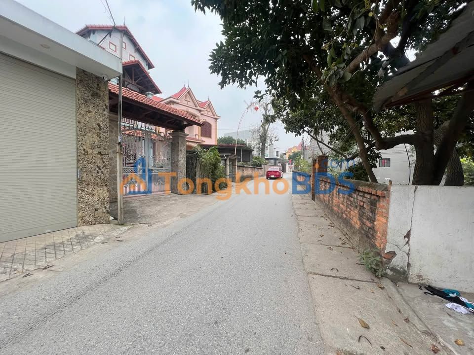 Nhà 100m² Hướng Đông Nam, Sổ Hồng Riêng, Sát Sky VCI Vinh - Giá 3 Tỷ