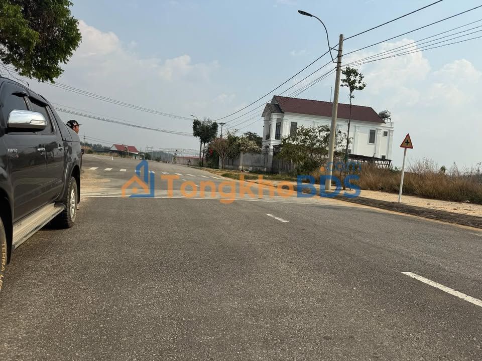 Đất Thổ Cư 200m² Đường Trường Chinh, Sa Thầy - Sổ Đỏ Sẵn Sàng