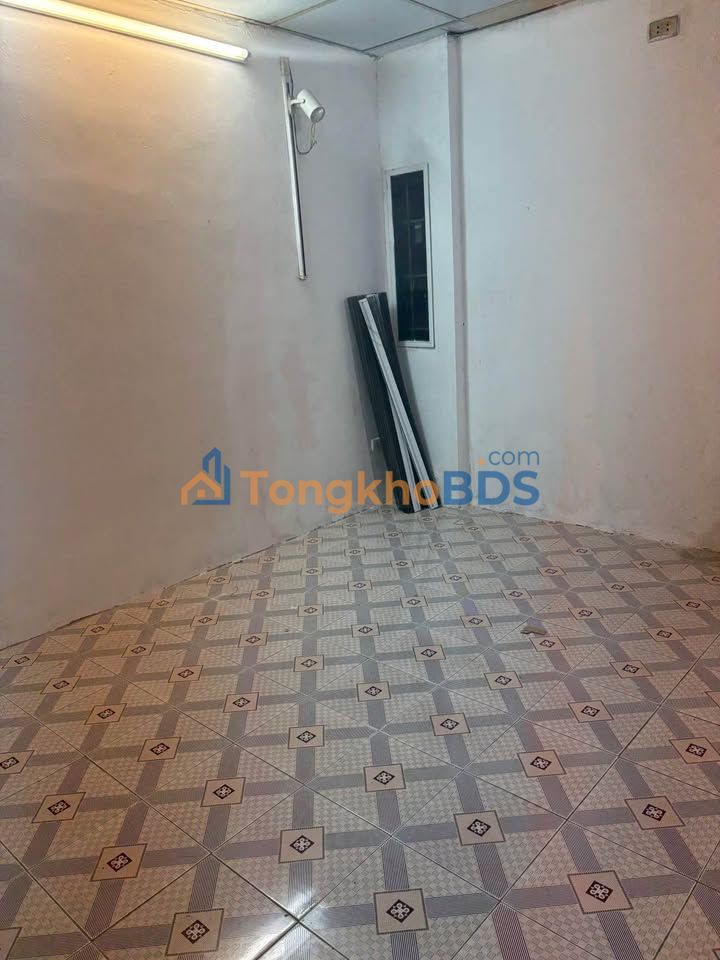 Căn hộ góc 75m² Trần Phú, Ba Đình - Sổ đỏ 40m² - Tặng khoảng không lớn