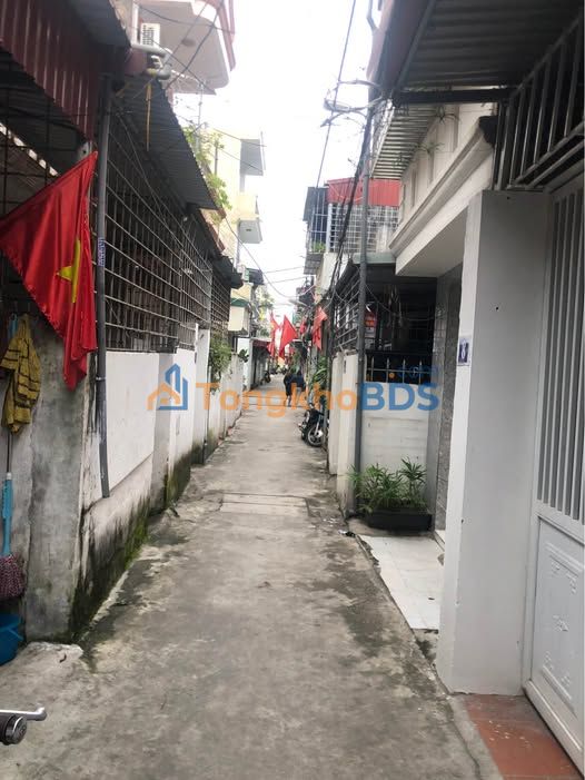 Nhà Chính Chủ Khúc Trì, 45m² - 1.3 Tỷ, Sát Chợ, Gần Trường Học