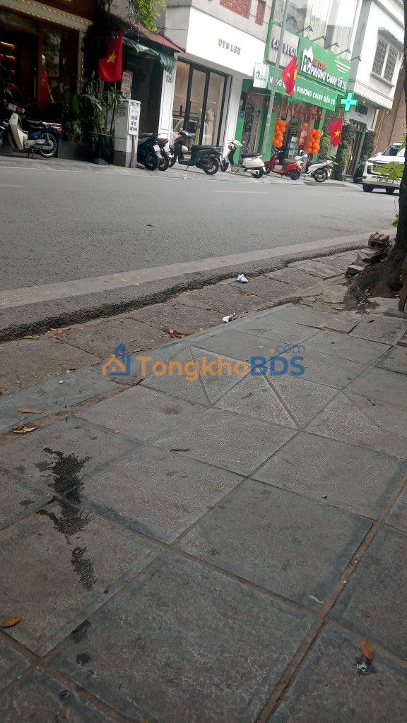 Nhà Mặt Phố Tuệ Tĩnh, Hai Bà Trưng 97m² - Kinh Doanh Đỉnh Cao, 35 Tỷ