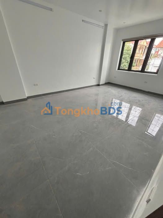 CHDV Hai Bà Trưng - 130m², 7 Tầng, Kinh Doanh Đa Ngành, Giá 85 Triệu/Tháng