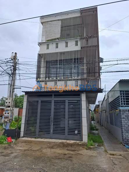 Nhà 1 Trệt 2 Lầu Kèm Dãy Trọ MT ĐT 742, Tân Uyên - 280m² Thổ Cư