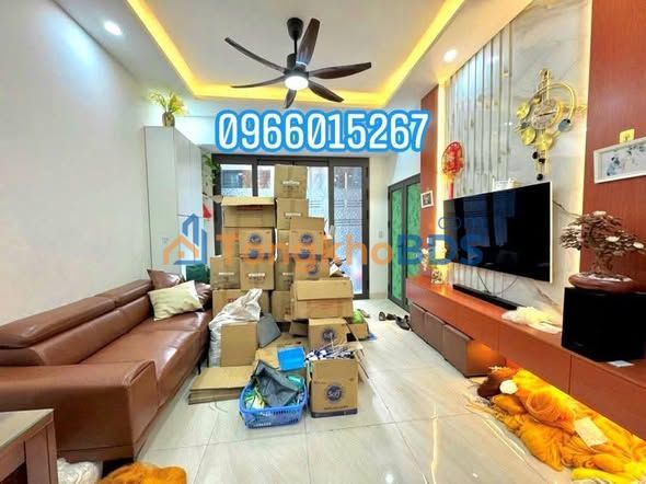 Bán nhà 32.5m² Võ Thị Sáu, Hai Bà Trưng - 5 Tỷ, Nhà Đẹp Sẵn Ở
