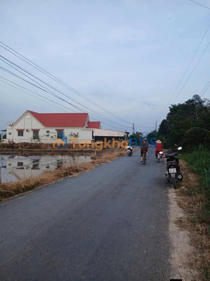 Đất MT Bến Long Hậu Nghĩa 270m² - Giá F0 1,7 Tỷ