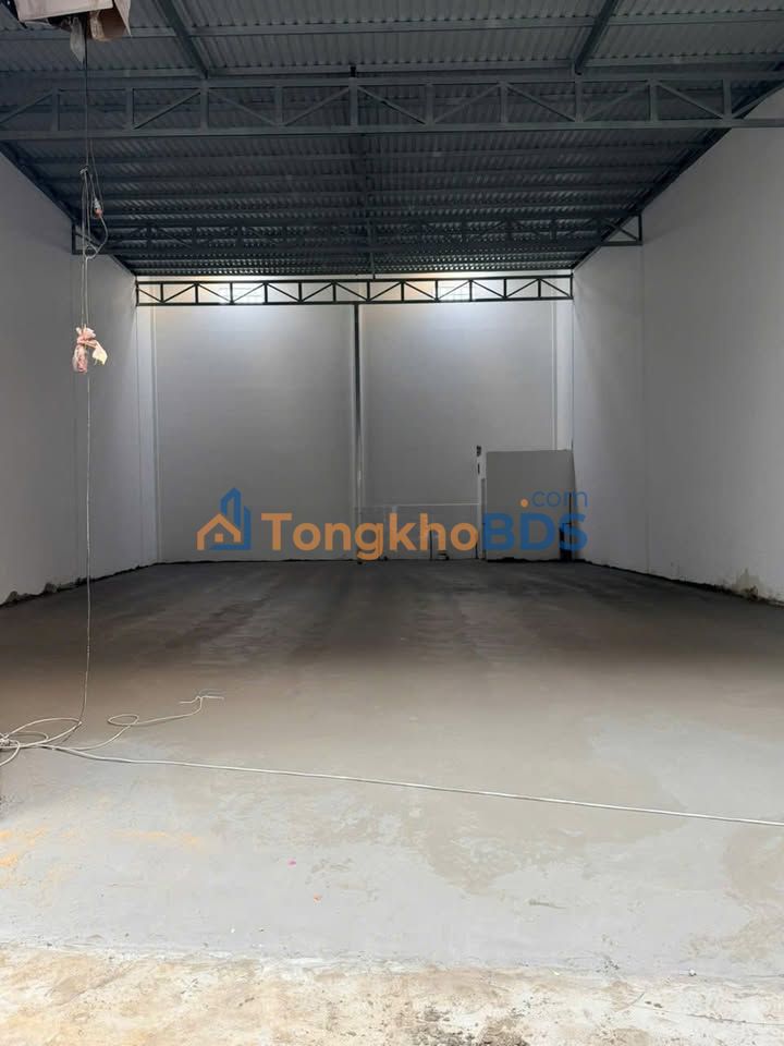 Kho Xưởng 200m² Cho Thuê Gần KCN VSIP Bình Dương - Giá 8 Triệu/Tháng